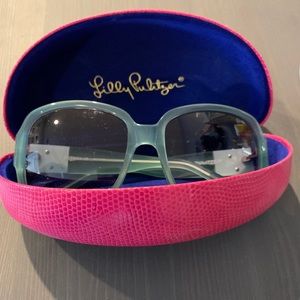 Lilly light green sunglasses